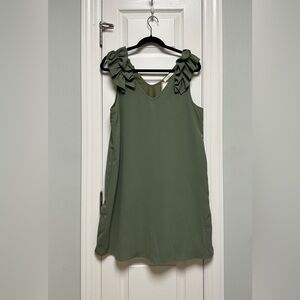 entro - NEW - Women’s Green Sheath Dress with Shoulder Ruffle - LARGE